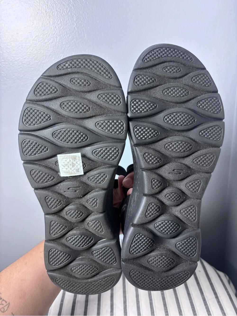 Women’s Skechers Hands Free Slip-ins sandals size 10